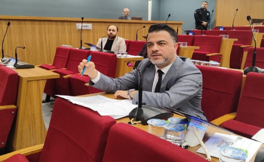 AK Partili Kocabaş'tan ESHOT ve İZBAN zammına sert eleştiri: Tam bir fırsatçılık!