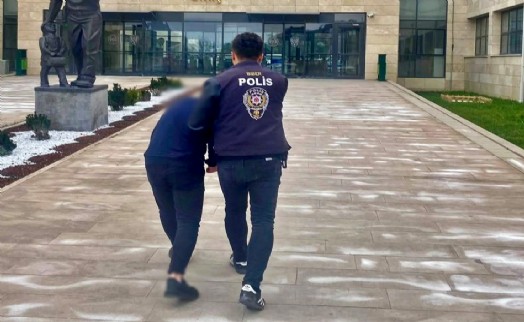 Afyon'da aranan iki hükümlüye operasyon