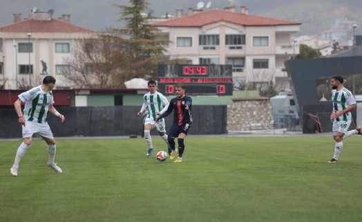 Altınordu deplasmanda 'altın' değerinde 3 puan aldı