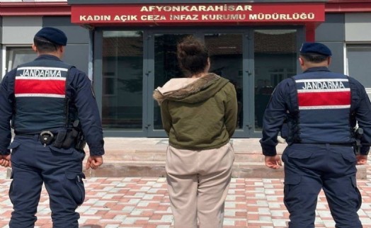 Aranan 46 kişiyi jandarma yakaladı