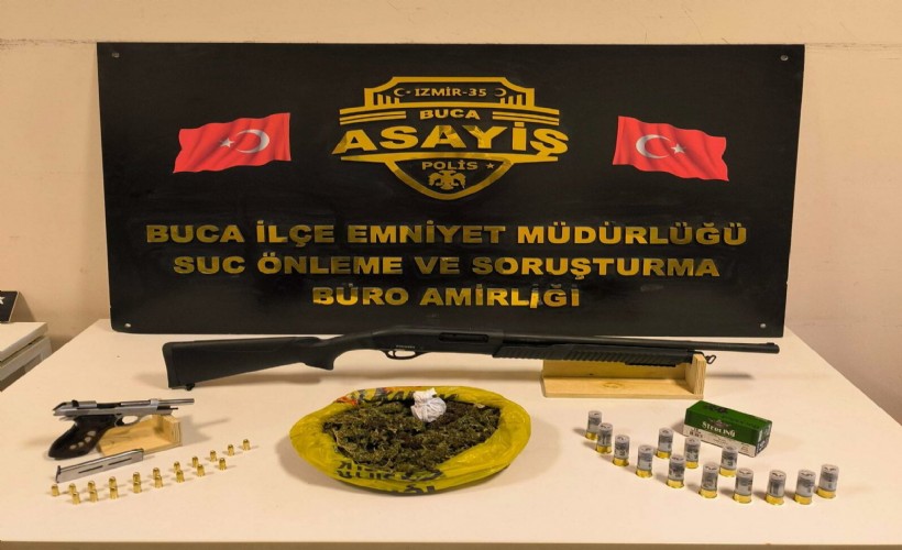 Aranan hükümlü firari İzmir'de kıskıvrak yakalandı