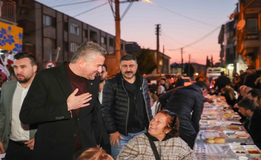 Başkan Duman, Buca Yardımlaşma Derneği'ni açtı