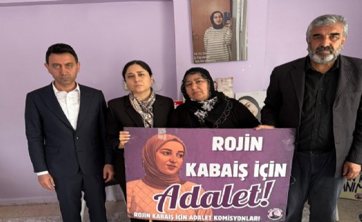 Başkan Önal'dan Rojin Kabaiş'in ailesine ziyaret; Adalet mücadelesi hepimizin ortak vicdanı...