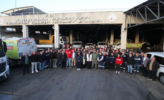 Başkan Ünsal personeliyle bayramlaştı: Biz büyük bir aileyiz