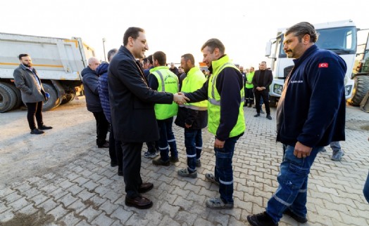 Başkan Yiğit personelle bayramlaştı