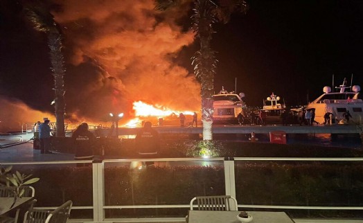 Bodrum'da 7 yatın battığı marinadaki yangın için bilirkişi incelemesi başlatıldı