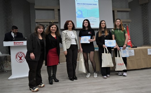 Bornova'dan Su ve Cinsiyet temasıyla geleceğe mesaj