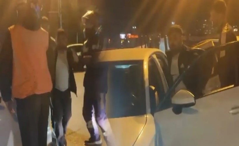 Böyle eşkıyalık görülmedi: Trafikte tartıştığı motokuryeyi darbedip aracıyla ezdi!