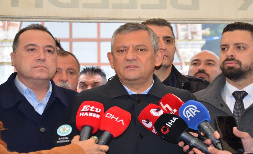 CHP Genel Başkanı Özgür Özel bayram namazını Manisa’da kıldı…