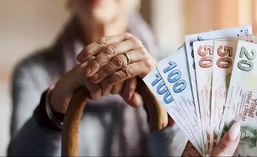 CHP'den emekli ikramiyelerinin sadece ihtiyaç sahiplerine verileceği iddiasına tepki