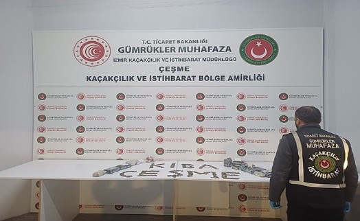 Çeşme Limanı'nda nefes kesen 'tarihi eser' operasyonu: İtalya'ya kaçacaklardı!