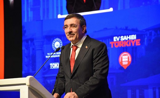 Cumhurbaşkanı Yardımcısı Yılmaz'dan TOKİ programında dikkat çeken sözler: İzmir biraz geri kalmış!