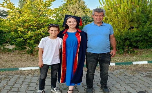Düğün takıları için eşini ve ailesini başlarından vurarak katletti!