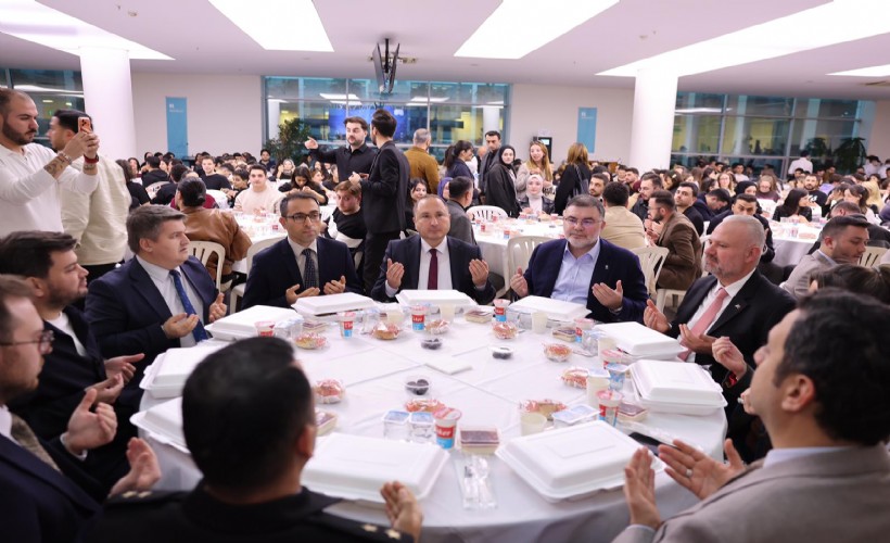 İzmir AK Gençlik'ten Bakırçay Üniversitesi'nde iftar