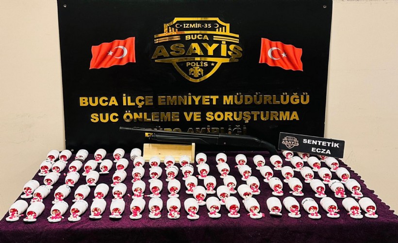 Buca'da binlerce sentetik hap ele geçirildi