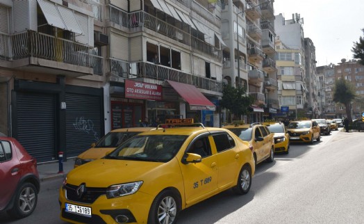 İzmirli taksicilerden Deniz'in katledilmesine konvoylu tepki! Cinayette şok ayrıntı!