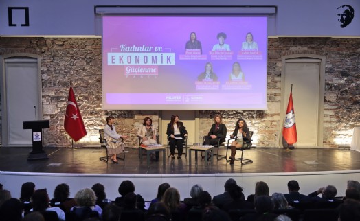 Kadınlar ve ekonomik güçlenme Konak'ta masaya yatırıldı