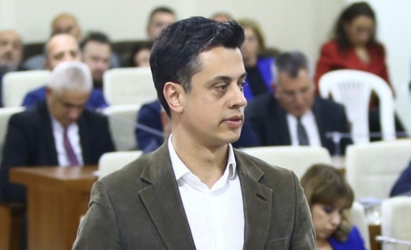Karabağlar’da ‘sigortasız işçi’ tartışması: Eroğlu’ndan belediye yönetimine tepki!