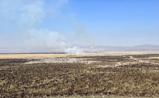 Karamık Gölü'nde yangın!