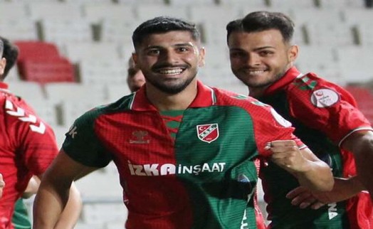 Karşıyaka Erol'u bırakmadı
