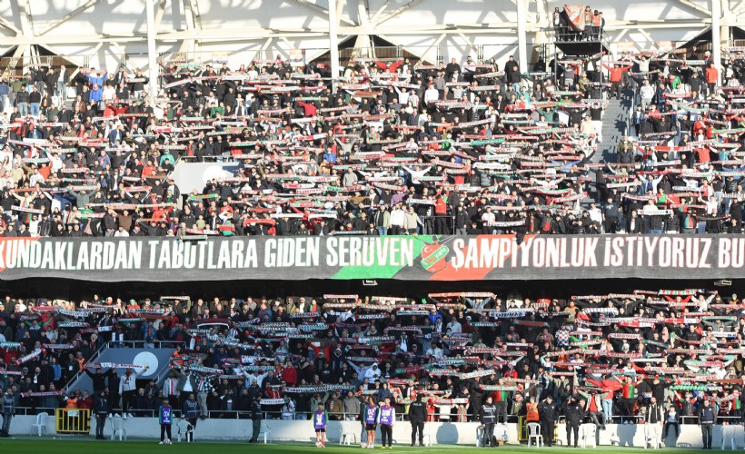 Karşıyaka çift cephede