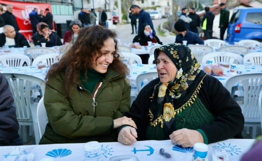 Karşıyaka'da köy meydanında Ramazan buluşması