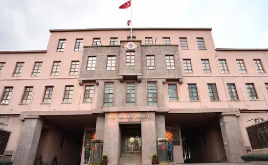 Katar'da helikopter düştü: 3 şehit 6 ölü