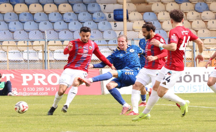 Menemen FK evinde yıkıldı