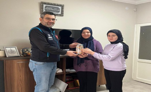 Öğrencilerden Gazze'ye yardım