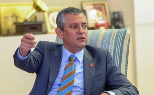 Özgür Özel'den AK Parti'ye sert uyarı: Trump'tan değil Allah'tan kork