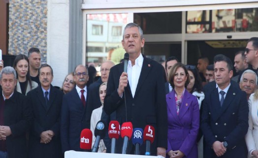 Özgür Özel'den yarın görülecek İBB davası öncesi mesaj: Yargılanmak değil yargılamak üzere Silivri'ye gidiyoruz