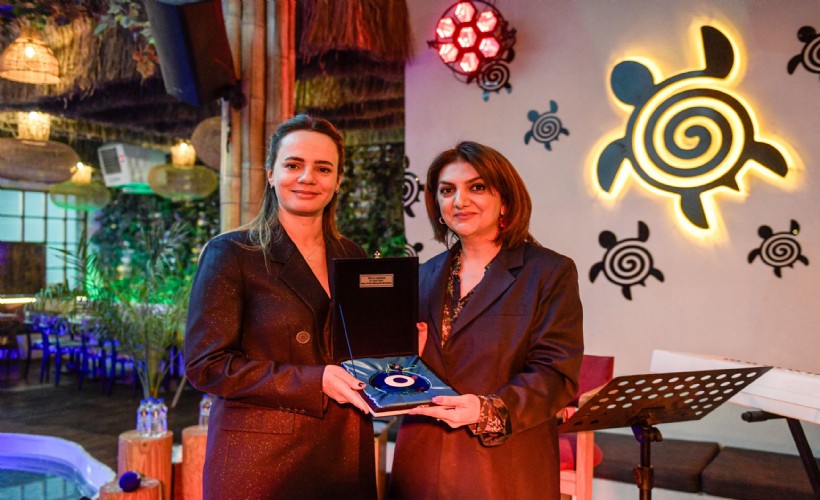 Öznur Tugay: Kadınlar için değişimi güç birliğiyle sağlayalım