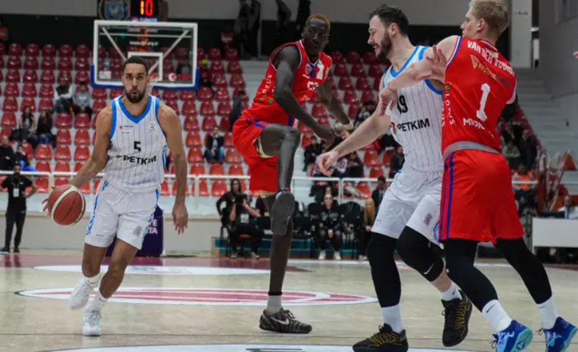 Petkimspor evinde hüsrana uğradı