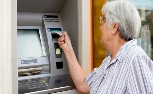 Yargıtay son noktayı koydu: Bankalar artık emeklileri engelleyemeyecek