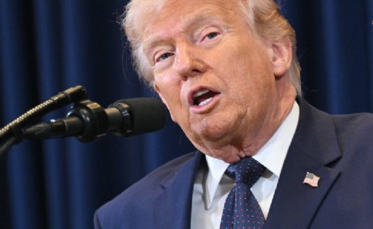 ABD Başkanı Trump: 'İranlı göstericilere, Kürt milisler üzerinden çok sayıda silah gönderdik'