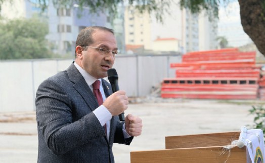 AK Partili Kırkpınar'dan CHP'ye sert tepki: 'İzmir'in sorunlarını bu şekilde örtemezsiniz'