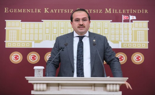 AK Partili Kırkpınar’dan Tugay’a sert yanıt: Sorunların altında ezildiniz