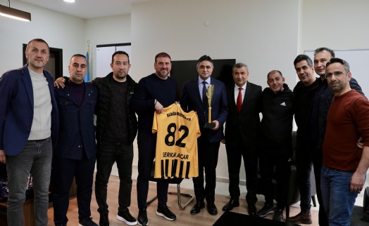 Aliağa Masterler'dan Başkan Serkan Acar'a ziyaret
