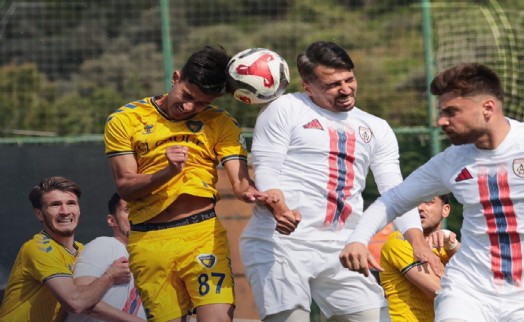 Altınordu Buca'yı 2-0'la geçti umudunu sürdürdü