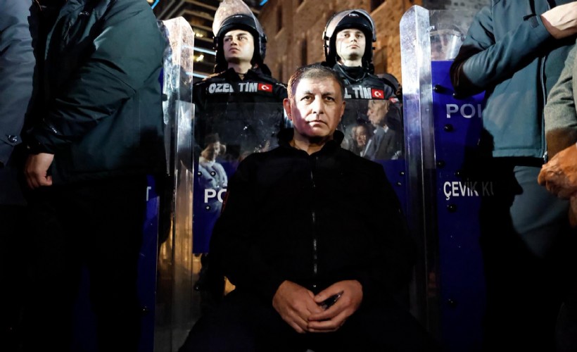 Başkan Tugay, Meslek Fabrikası direnişinde; 'Bundan sonra 24 saat buradayım'