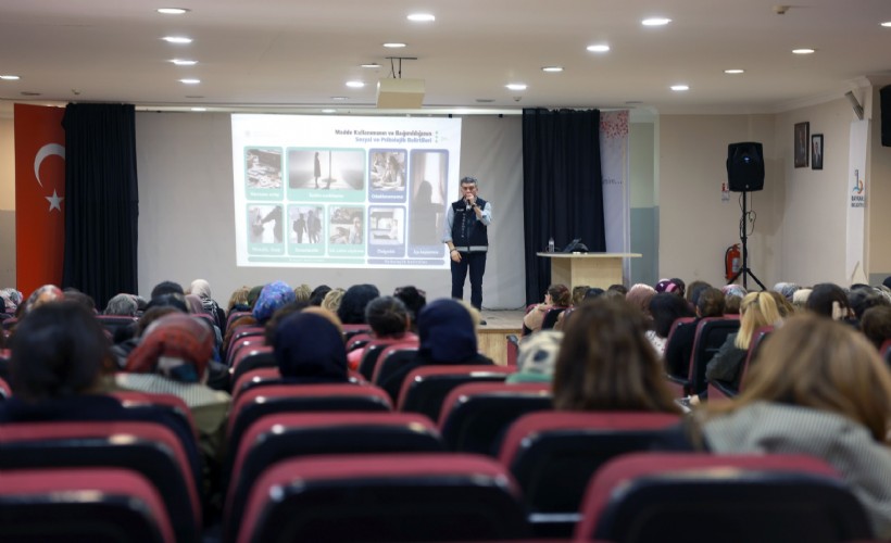 Bayraklı’da madde bağımlılığına karşı annelerle farkındalık eğitimi