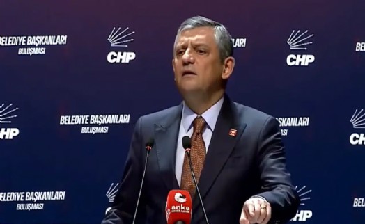 Belediye başkanlarını Ankara'da toplayan Özgür Özel yol haritasını açıklıyor!