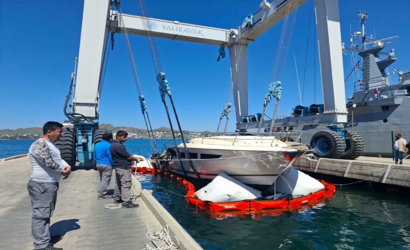 Bodrum'da batan milyonluk motor yatların enkazı çıkarılıyor