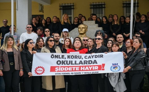 Bornova'dan okullarda şiddete karşı tek ses: 'Karanlığa teslim olmayacağız!'