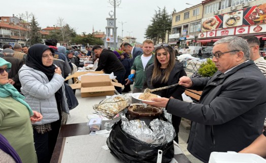 Çömlekler Gökçe bebek için doldu