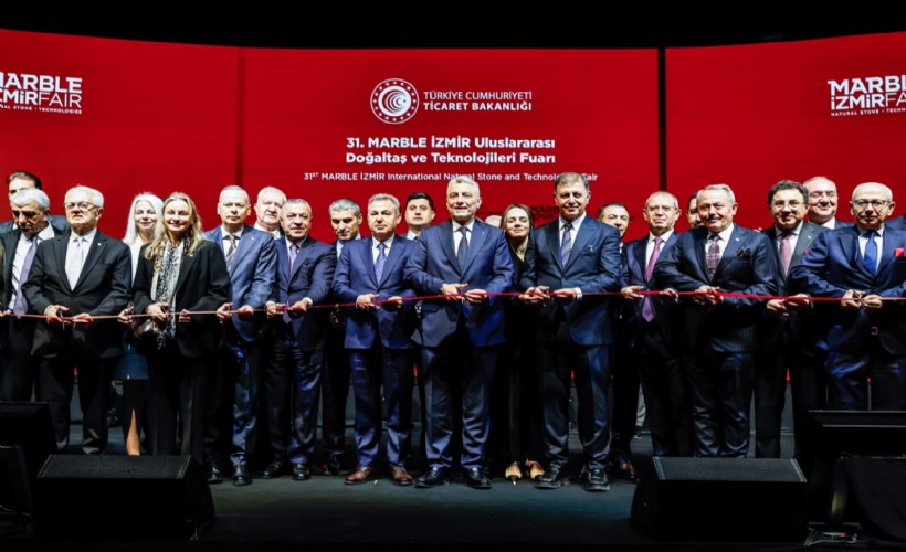Doğal taşın kalbi İzmir’de atıyor