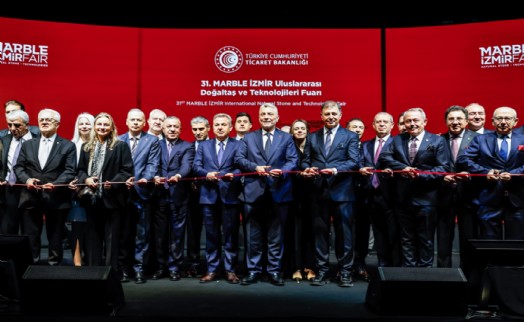 Doğal taşın kalbi İzmir'de atıyor