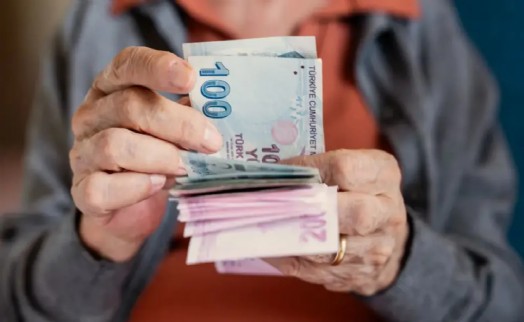 Emeklinin temmuz zammı için hangi oranlar konuşuluyor?