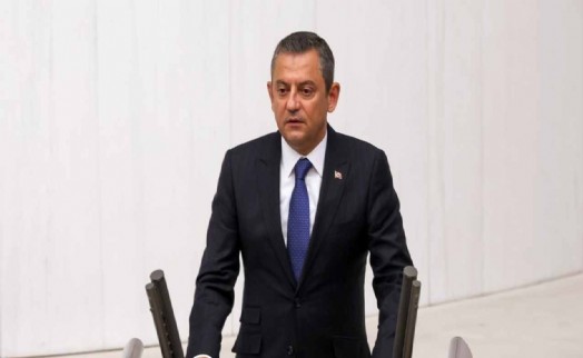 En çok fezleke Özgür Özel'e!