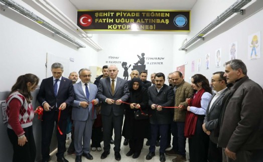 Gönüllülerden Şehit Piyade Teğmen anısına Bayburt'ta ilkokula kütüphane